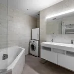 Stylish 3-room Flat Views 公寓 *