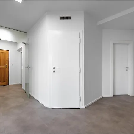 Stylish 3-room Flat Views Prag